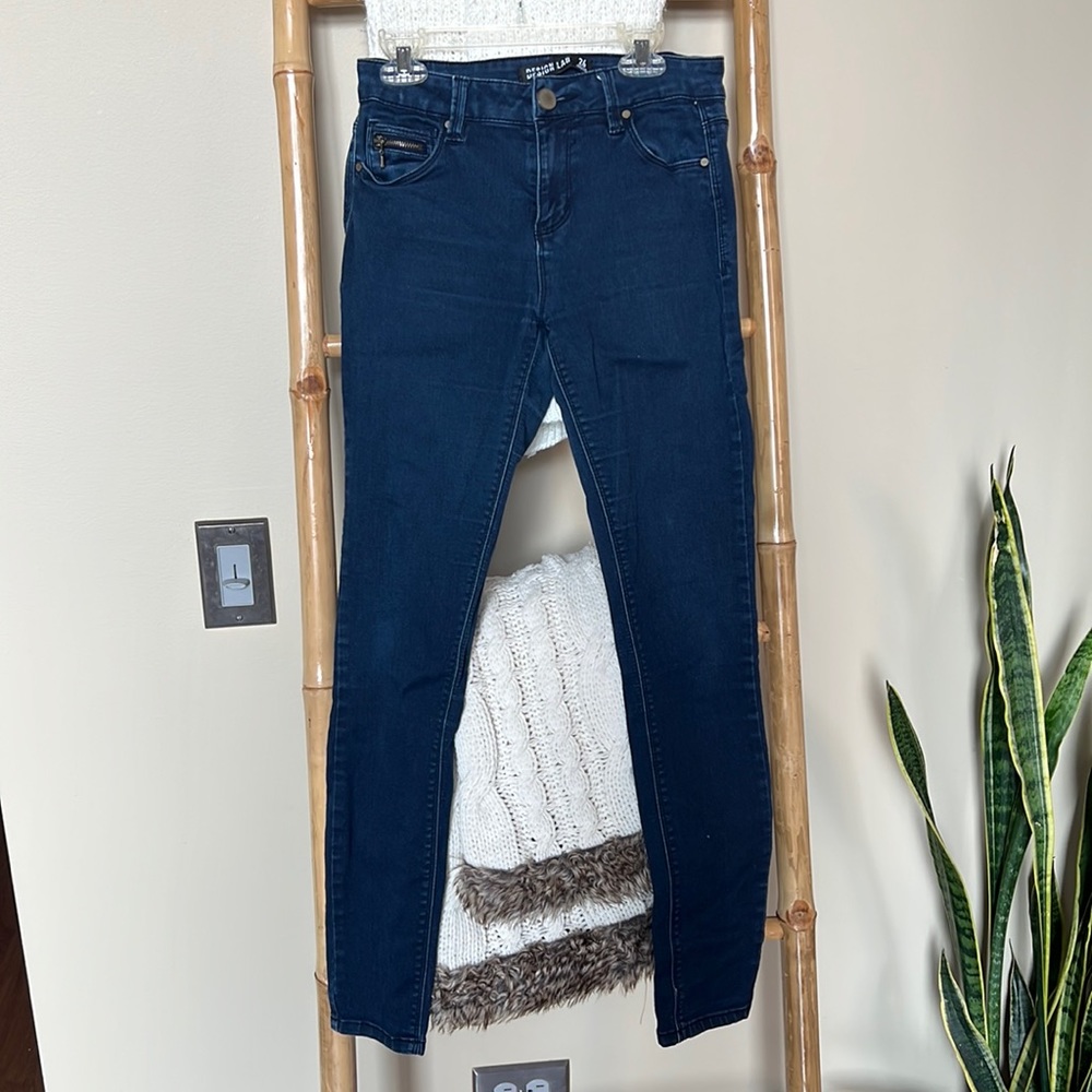Design lab dark wash skinny jeans